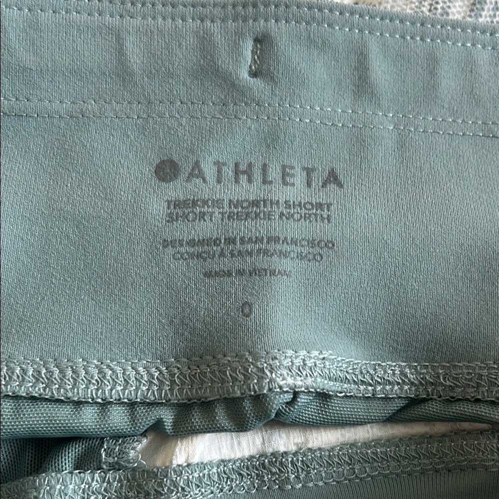 Athleta Trekkie North Seafoam Green Shorts